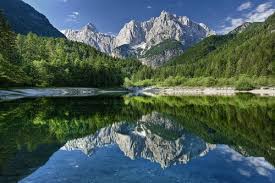 LAGO ALPINO ITALIA - DISCOVER WORLD